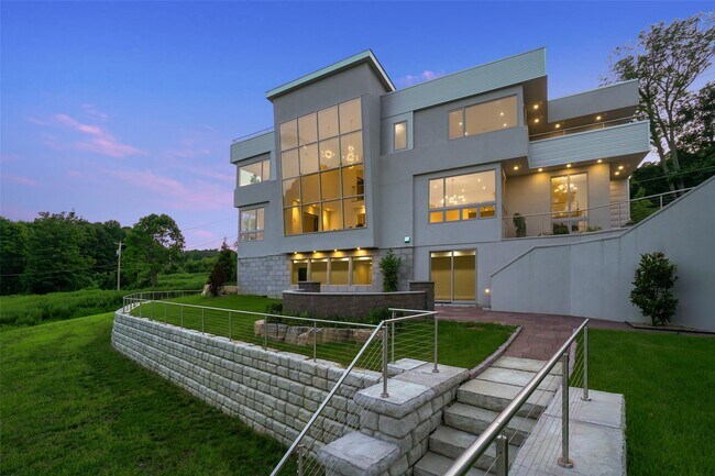 Building Photo - 68 Root Ave Rental