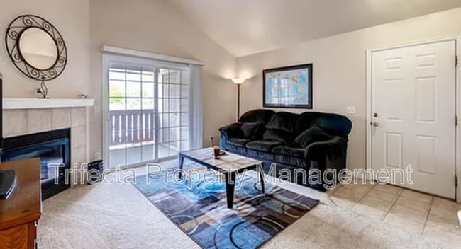 Photo - 1288 Lake Cir