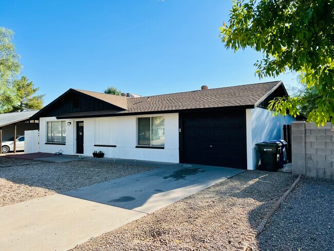 Photo - 14632 N 38th St House