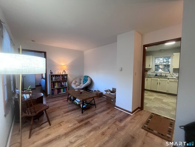 Photo - 124 Thorpe St