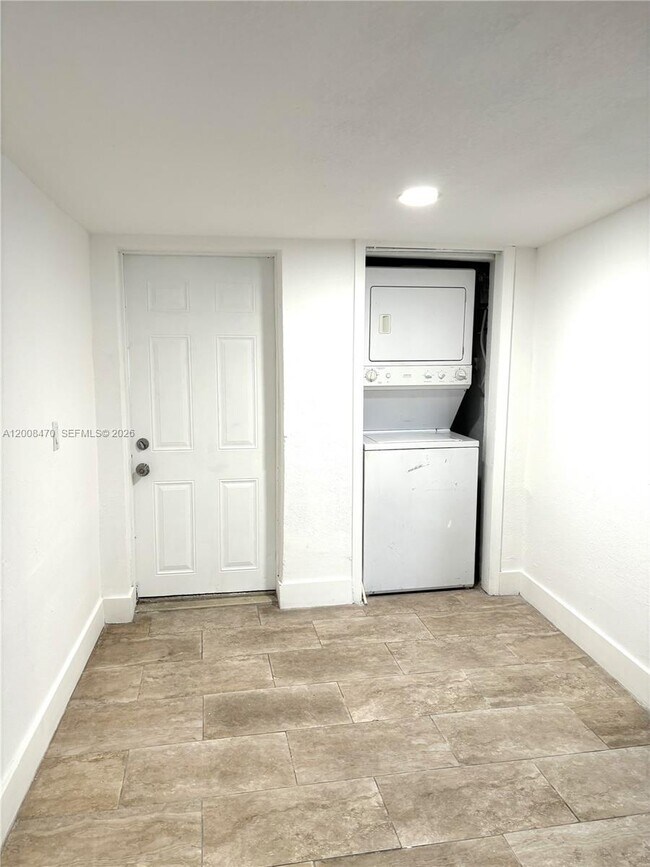 Photo - 1416 SW 33rd Ct