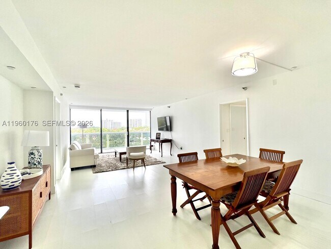 Photo - 20515 E Country Club Dr Unit 649