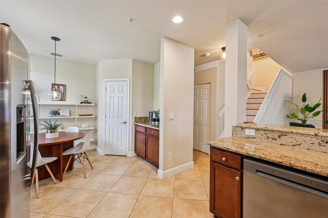 Photo - 4714 Monarch Way