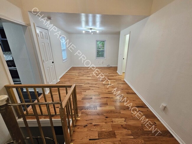 Building Photo - 8104 McGee St Unit Apt 2