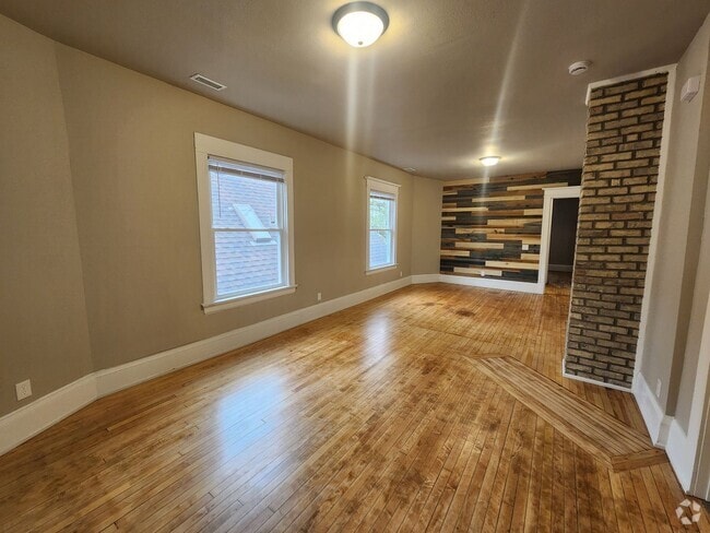Building Photo - 1123-25 N 24TH ST Unit 1125 - Upper Rental