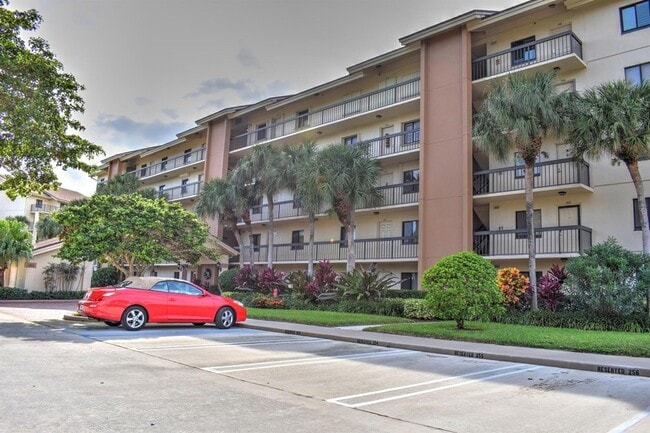 Photo - 1301 Cir Unit 305