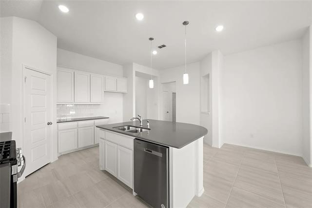 Photo - 921 Beverly Dr