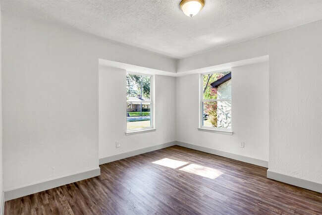 Photo - 23118 Whispering Willow Dr