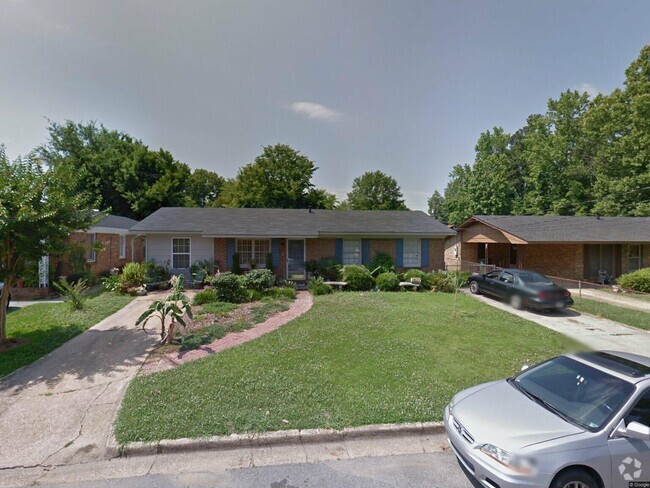 Building Photo - 4409 27th Pl Rental