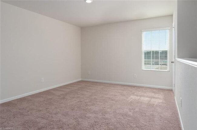 Spacious 3-Bedroom + Loft Home in Meredith Woods – Stylish, Efficient, and Perfect for Entertaining!