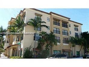 Building Photo - 650 Palm Ave Unit 4-B4 Rental
