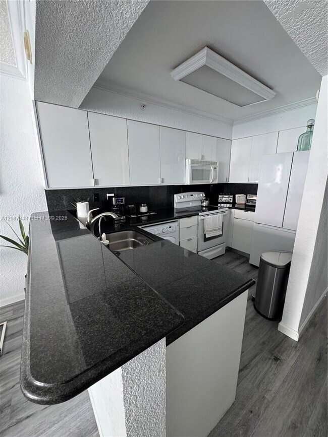 Photo - 2501 S Ocean Dr Unit 1105