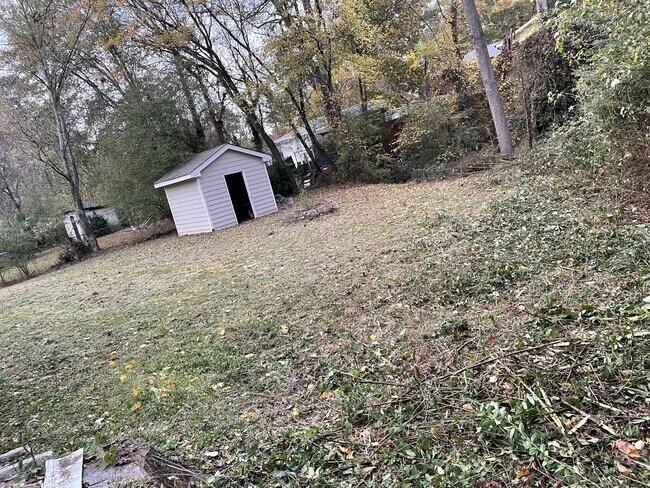 Photo - 930 Dale Dr SW