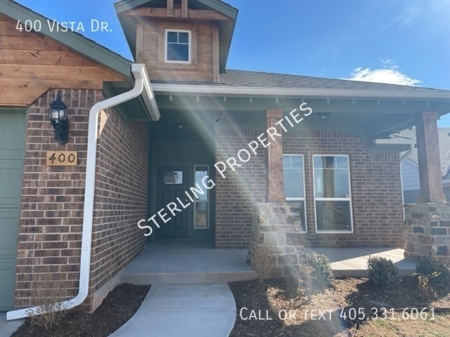 Photo - 400 Vista Dr