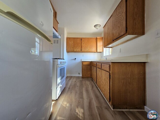 Photo - 1467 Hamilton Ave