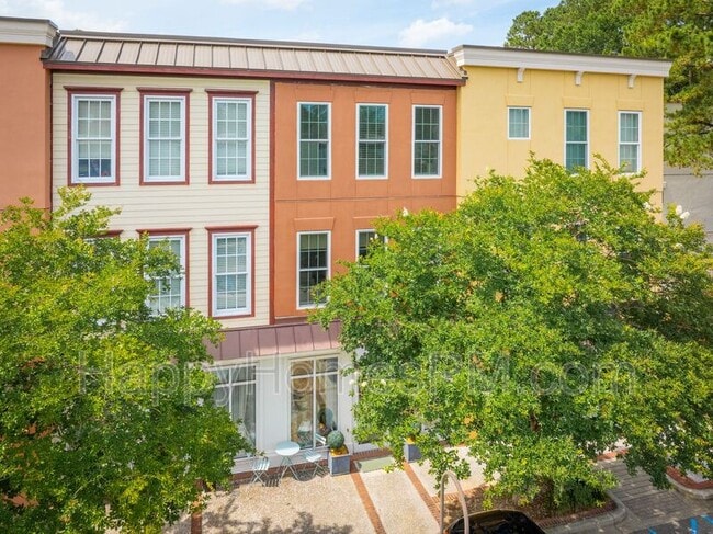 Building Photo - 728 S Shelmore Blvd Rental