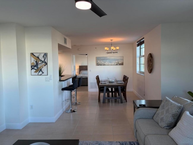 Photo - 610 Clematis St