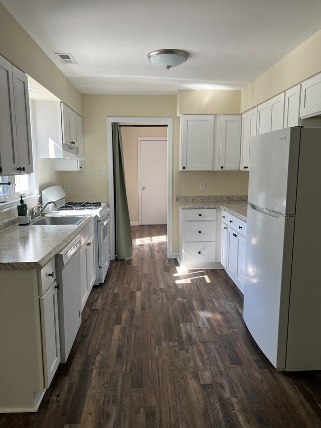 Photo - 711 Dennisville-Petersburg Rd