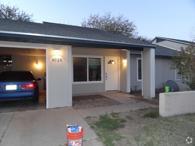 Building Photo - 4026 E Carson Rd Rental
