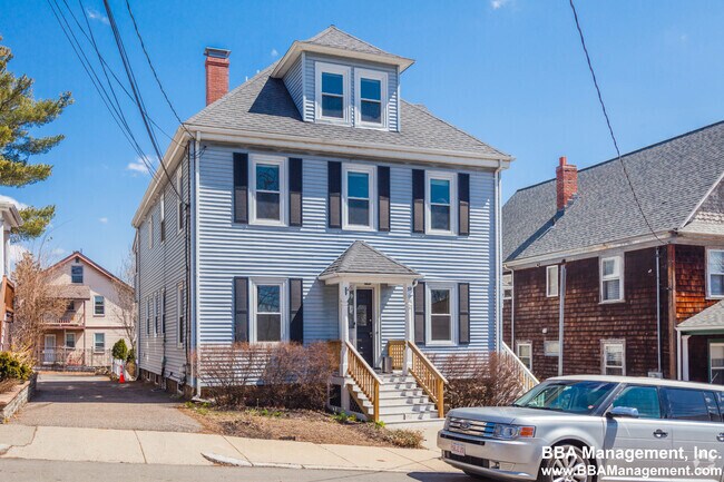 Building Photo - 39 Falkland St Unit 2 Rental