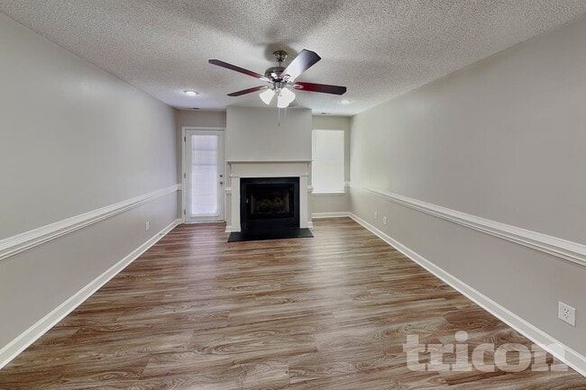Photo - 809 Valley Creek Dr