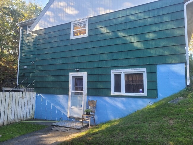 Photo - 124 Coronation Ave