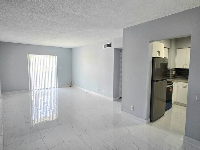 Building Photo - 6505 Winfield Blvd Unit B-31