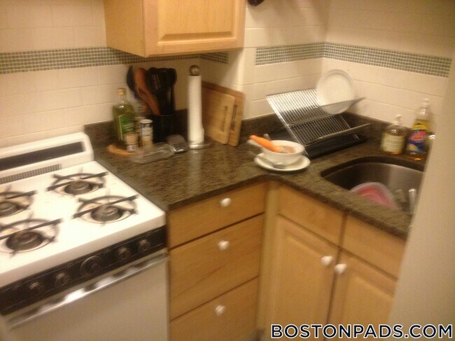 Photo - 171 Hemenway St Unidad 17