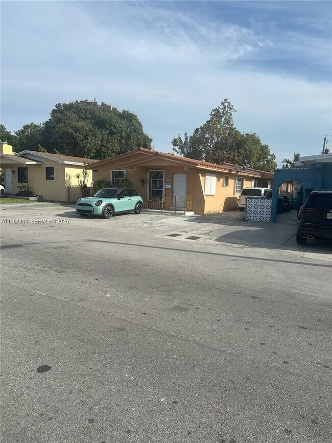 Photo - 3268 SW 25th St