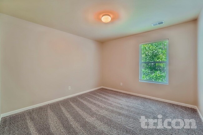 Photo - 38 Possum Creek Ln