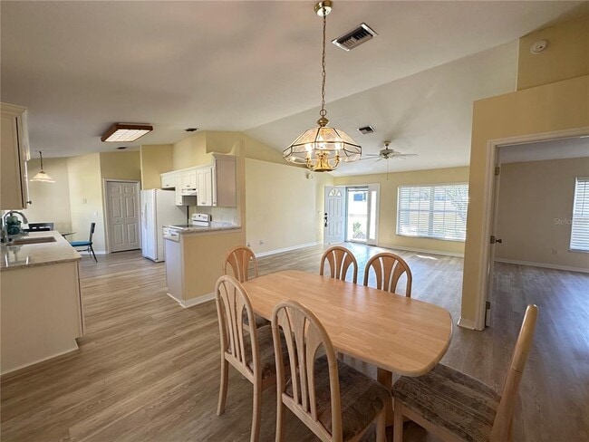 Photo - 5261 SE 15th Ave