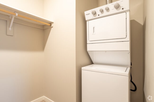 Studio - Little Italy - Edge 204