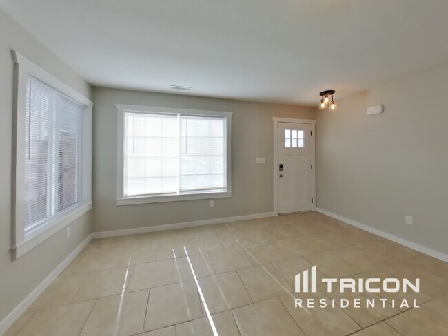 Photo - 620 Scotch Pine Dr