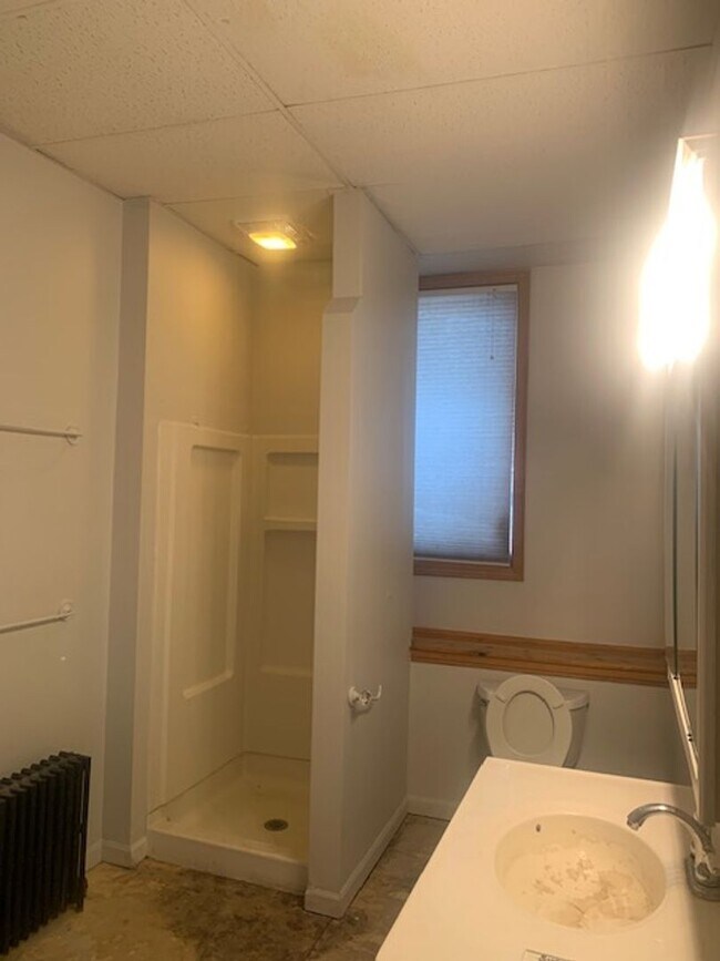 903 Main St Unit 4 - bottom back apt