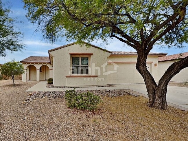 Building Photo - 12659 N Maize Dr