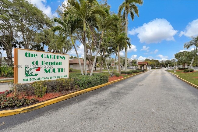 Building Photo - 10825 SW 112th St Unit 216