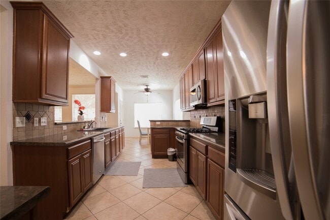 Photo - 10035 Magnolia Way