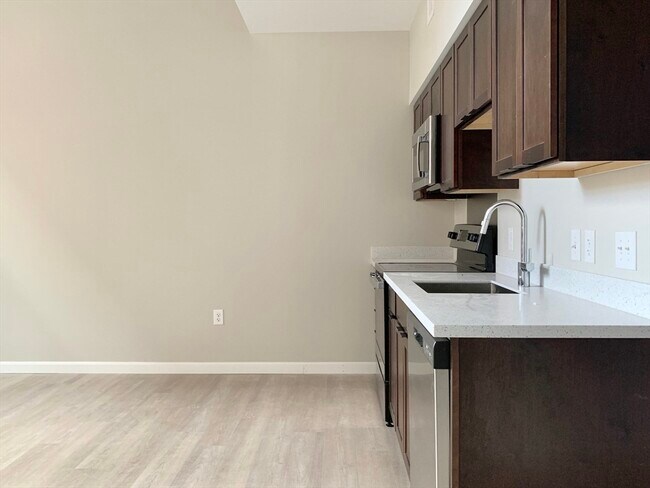 Photo - 6 Chatham St Unidad 104