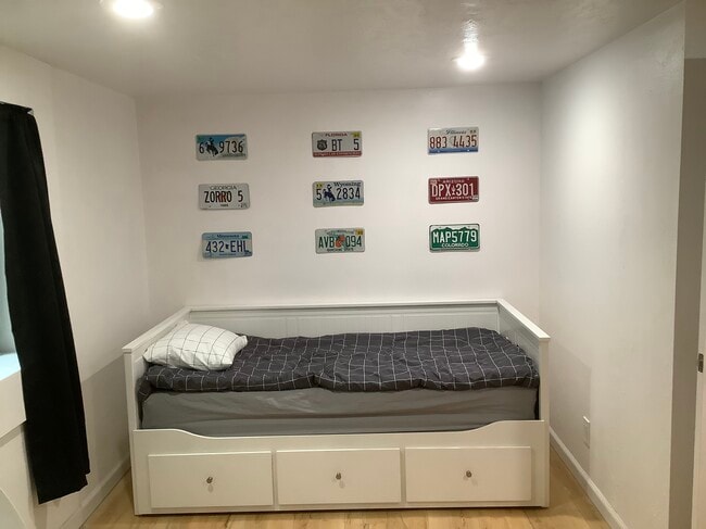 Photo - 1209 E Harney St Unidad 1209 B