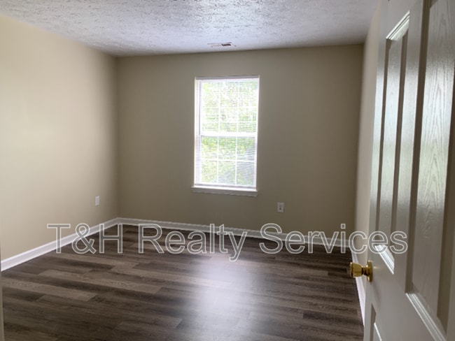 Photo - 7756 Mountain Stream Way