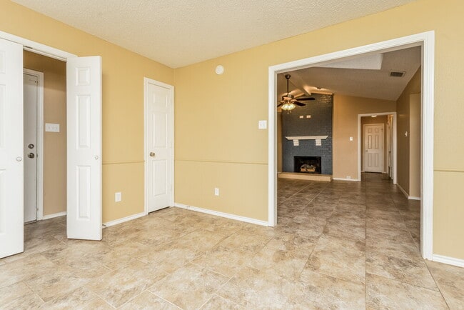 Photo - 3239 Wichita Dr