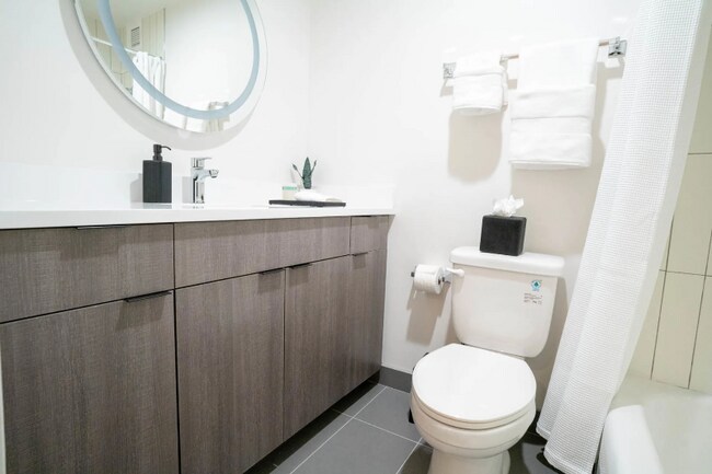 Photo - 29 E Chestnut St