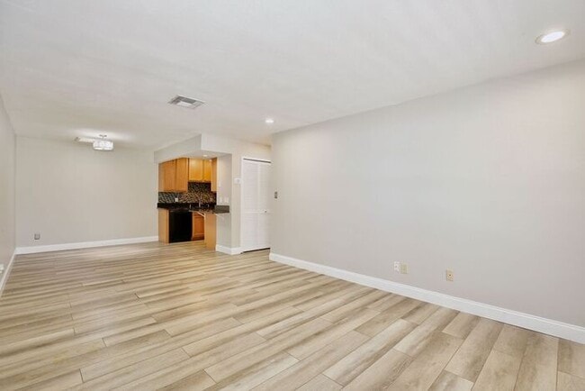 Photo - Charming First-Floor 1BR in Audubon Park · In-Unit Laundry · Community Pool with Lake Druid View ...