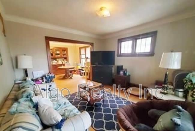 Photo - 3340 Stevens Ave