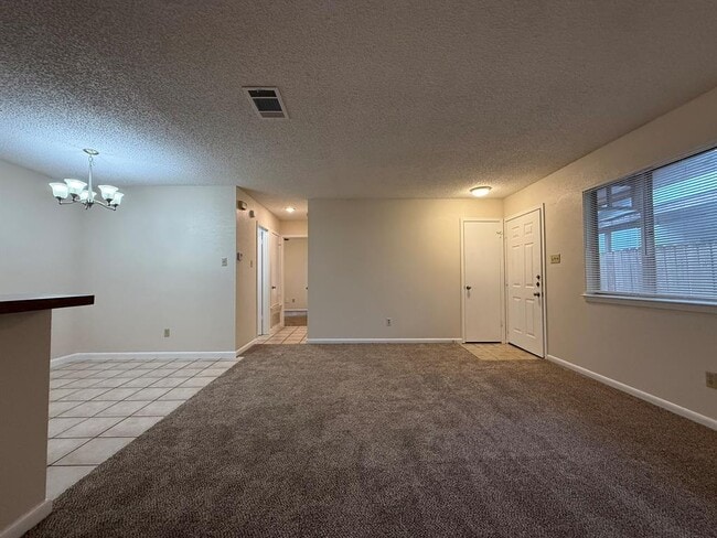 11945 Sunhillow Bend