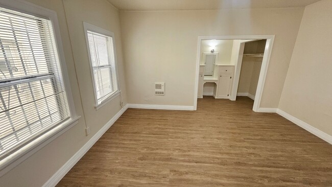 Photo - 727 S Coronado St Unidad 102
