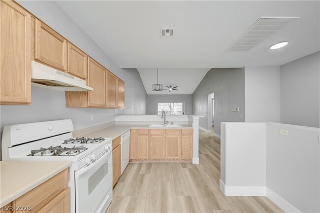 Photo - 673 Peachy Canyon Cir Unidad 203