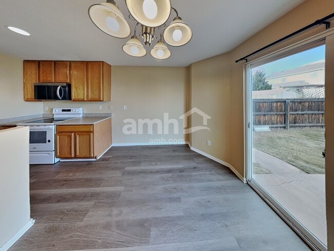 Photo - 595 E 77th Ave