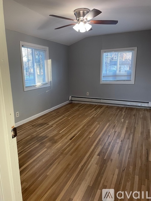 Photo - 114 14th St N