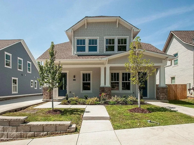 Building Photo - 552 Acklen Park Dr Unit 552 Acklen Park Dr